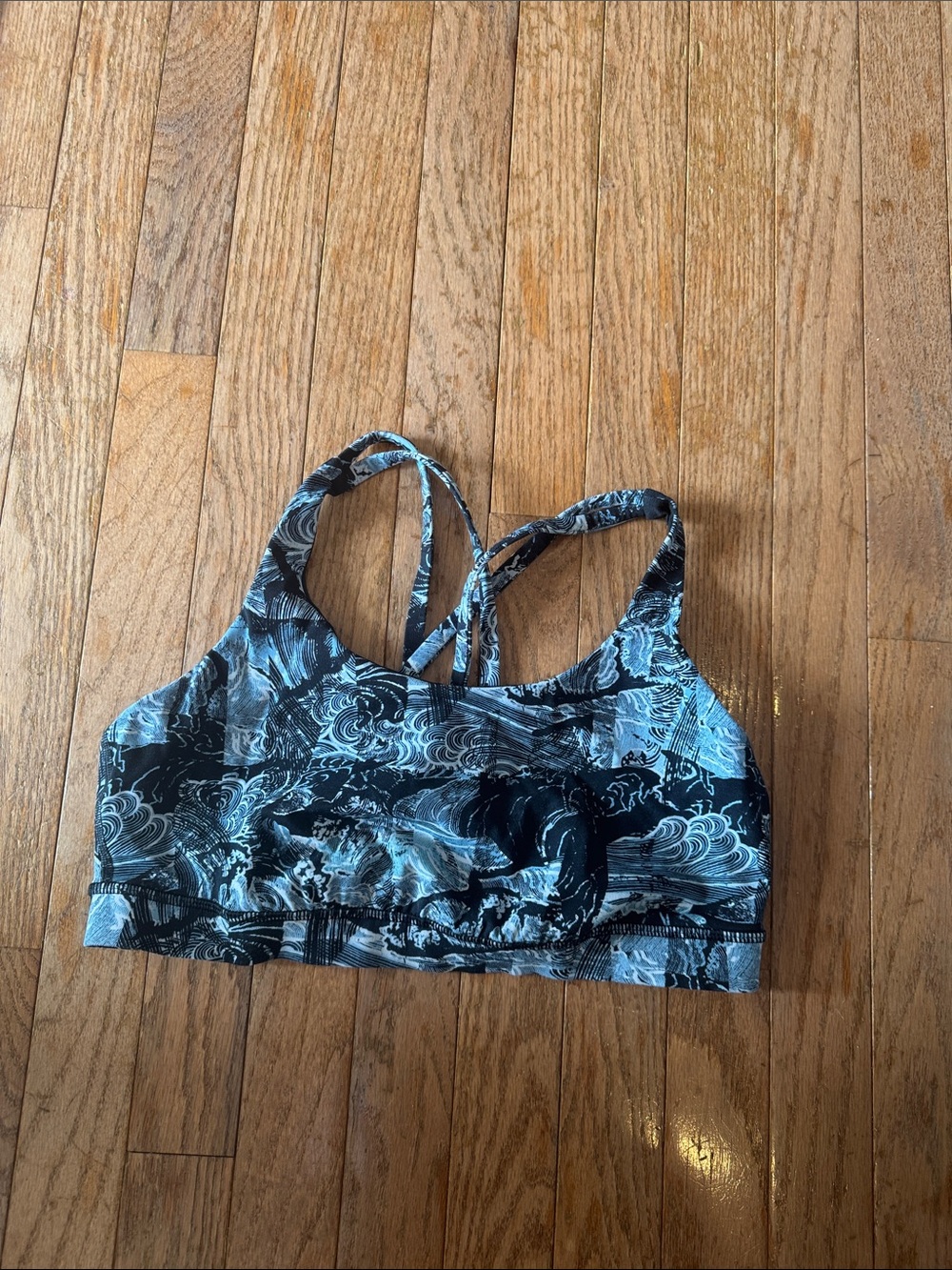 lululemon athletica Black & Blue Patterned Strappy Sports Bra